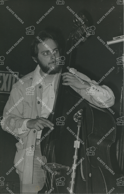 Andy González