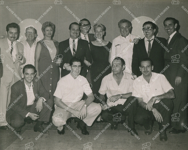 Luis Carbonell, Elizabeth del Río, Fernando Albuerne, Humberto Suárez, Carlos Puebla y otros artistas 