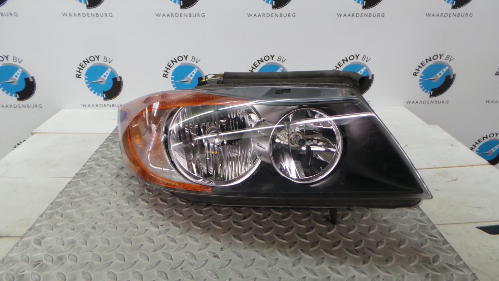 Bekijk Auto-onderdeel KOPLAMP R BMW 3 SERIES 2006
