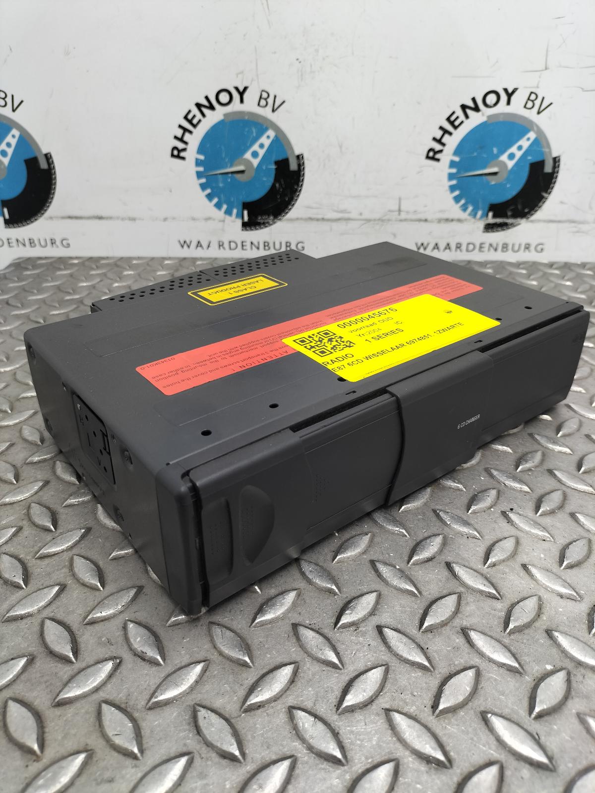 Bekijk Auto-onderdeel RADIO BMW 1 SERIES 2004