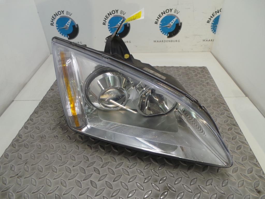 View Auto part KOPLAMP R FORD FOCUS 2005