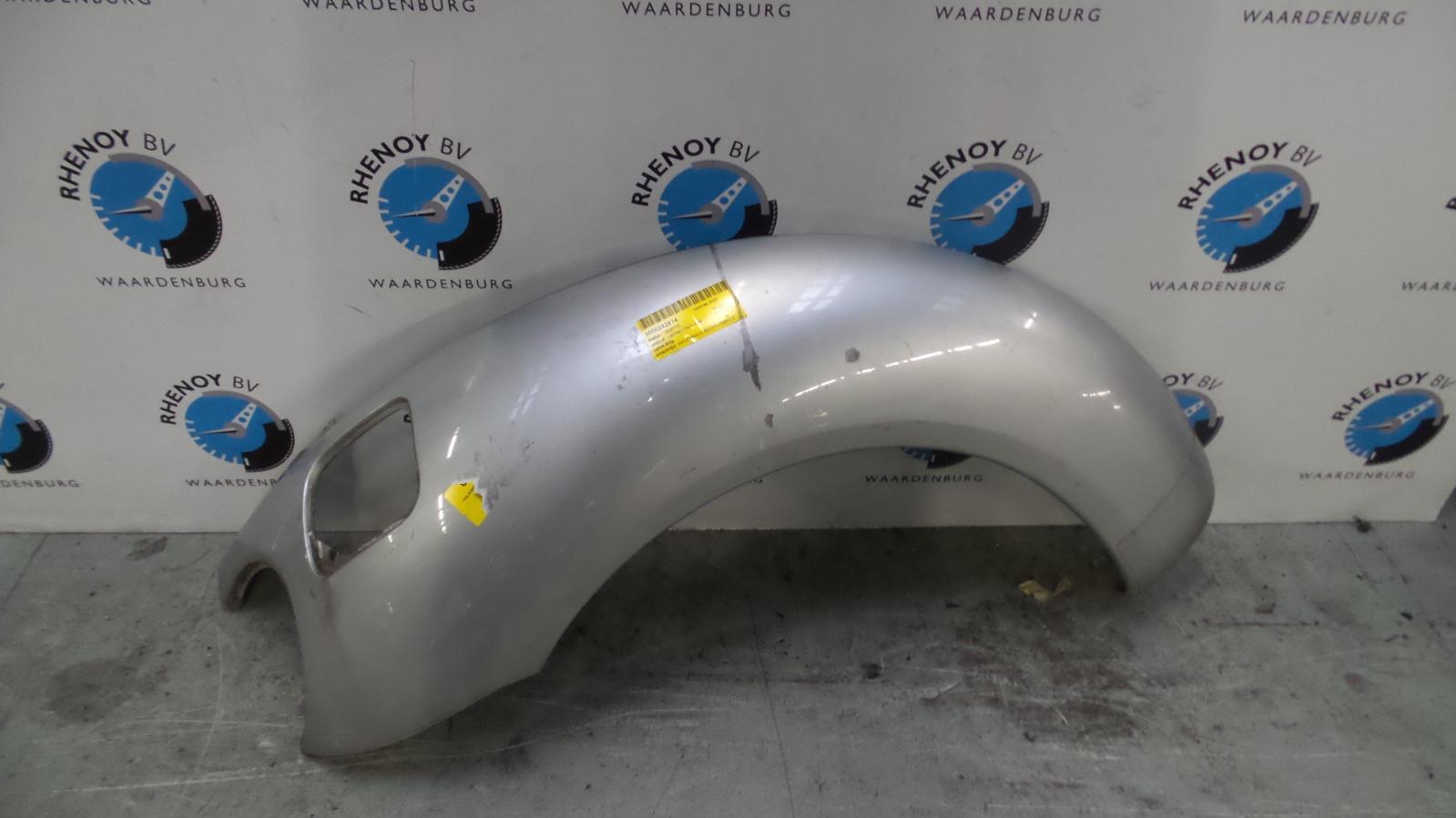 Bekijk Auto-onderdeel ACHTERSCHERM HOEK R VOLKSWAGEN BEETLE 2001