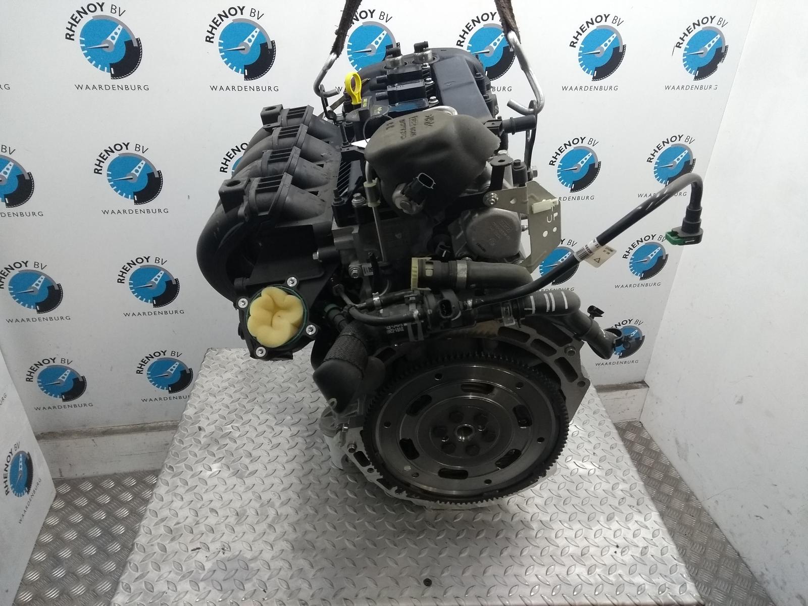 View Auto part Engine UNKNOWN UNKNOWN 2013