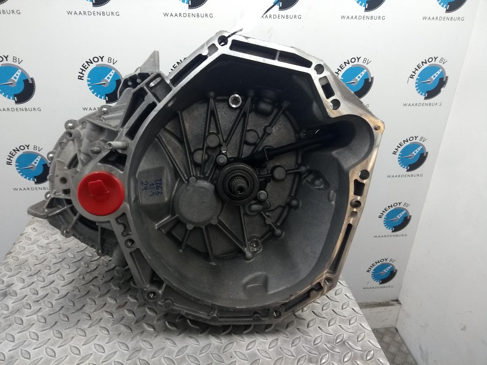 2012 RENAULT CLIO TRANSMISSIE / VERSNELLINGSBAK View Auto part TRANSMISSIE / VERSNELLINGSBAK RENAULT CLIO 2012