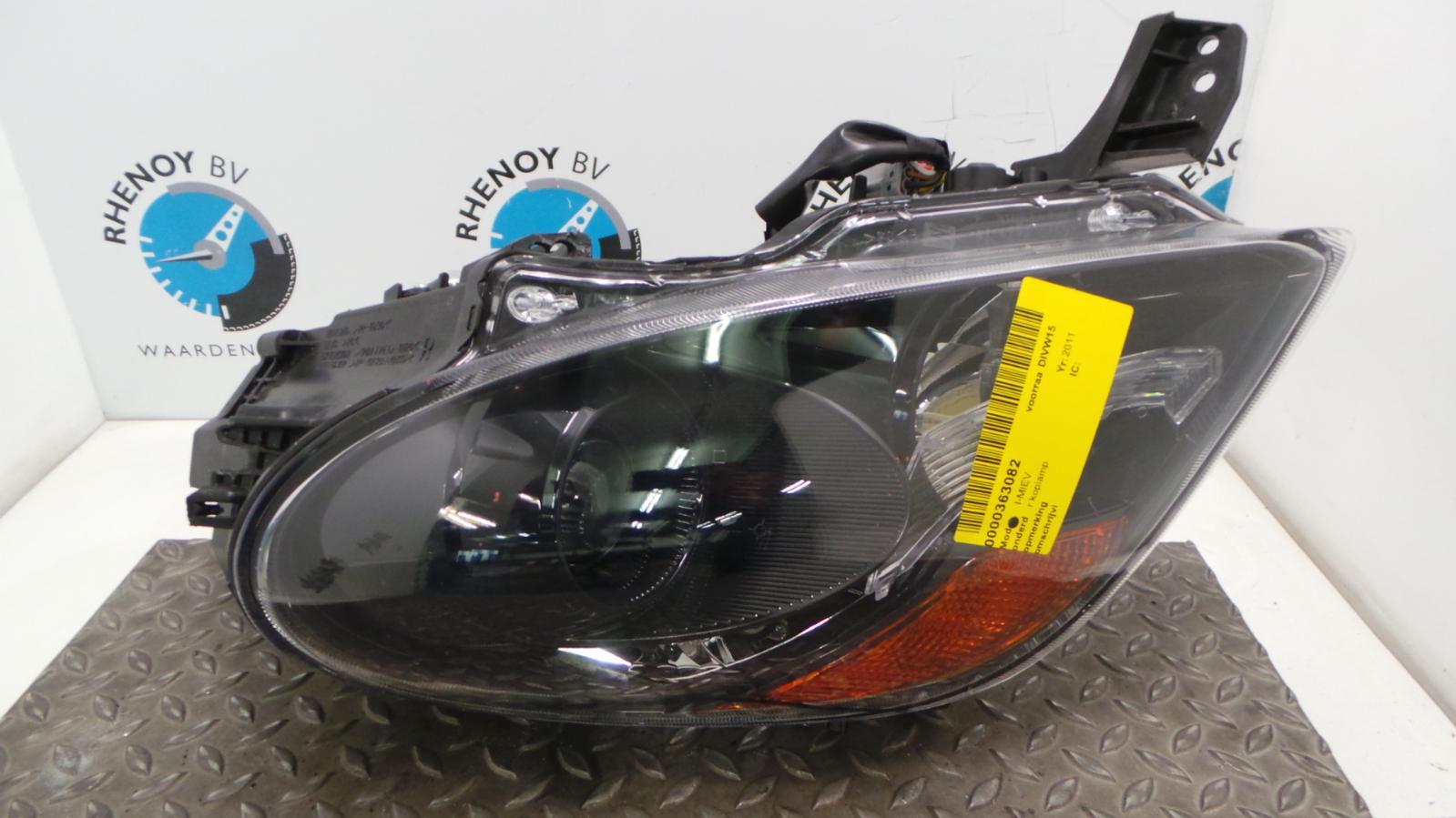 Bekijk Auto-onderdeel KOPLAMP R MITSUBISHI I-MIEV 2011