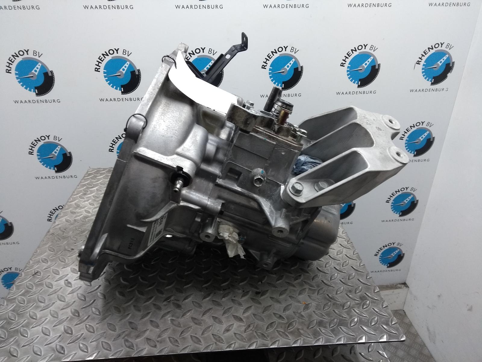 View Auto part TRANSMISSIE / VERSNELLINGSBAK OPEL / VAUXHALL VIVA 2016