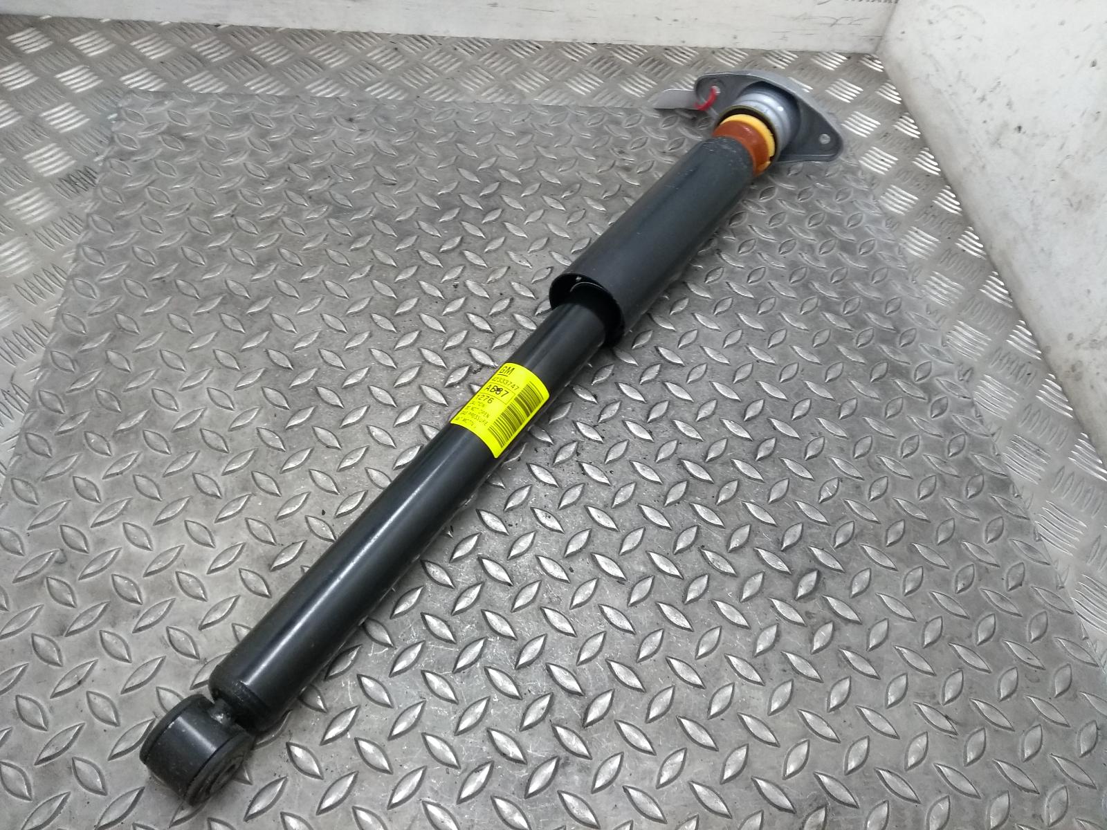Bekijk Auto-onderdeel VEERPOOT / SCHOKBREKER RA OPEL / VAUXHALL VIVA 2016