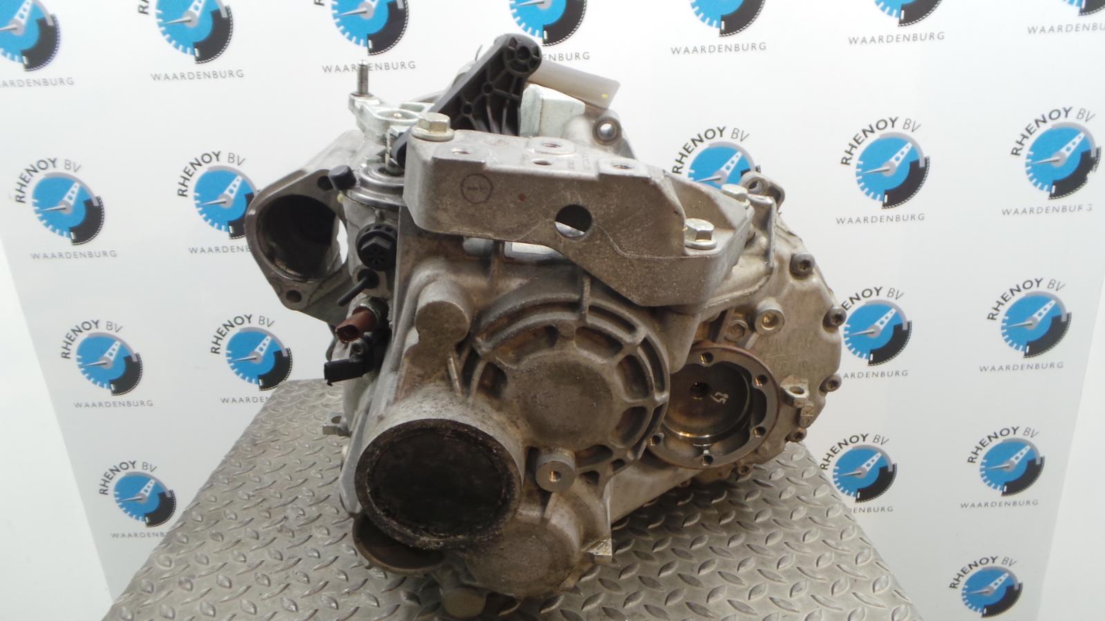 2015 VOLKSWAGEN GOLF TRANSMISSIE / VERSNELLINGSBAK View Auto part TRANSMISSIE / VERSNELLINGSBAK VOLKSWAGEN GOLF 2015