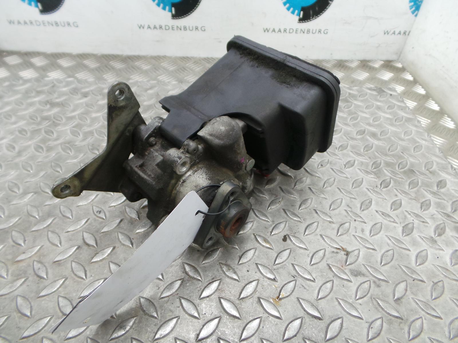 Bekijk Auto-onderdeel STUURPOMP BMW X5 2003