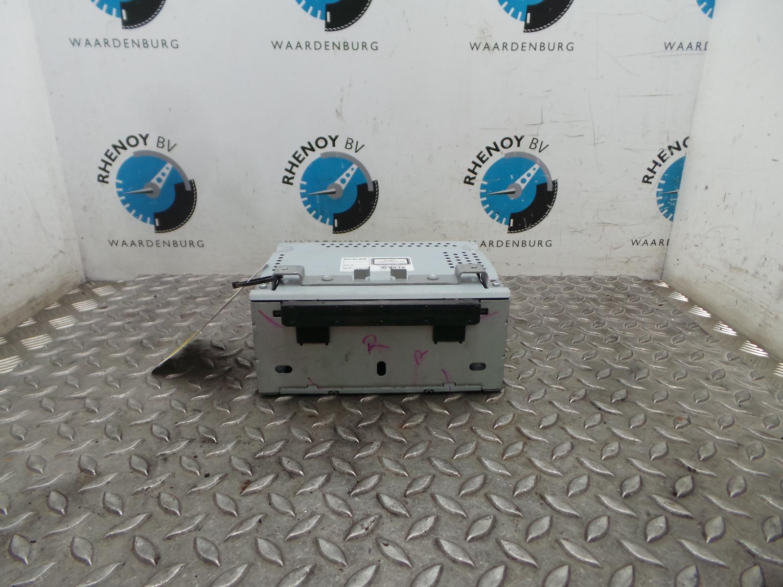 Bekijk Auto-onderdeel RADIO FORD FIESTA 2014