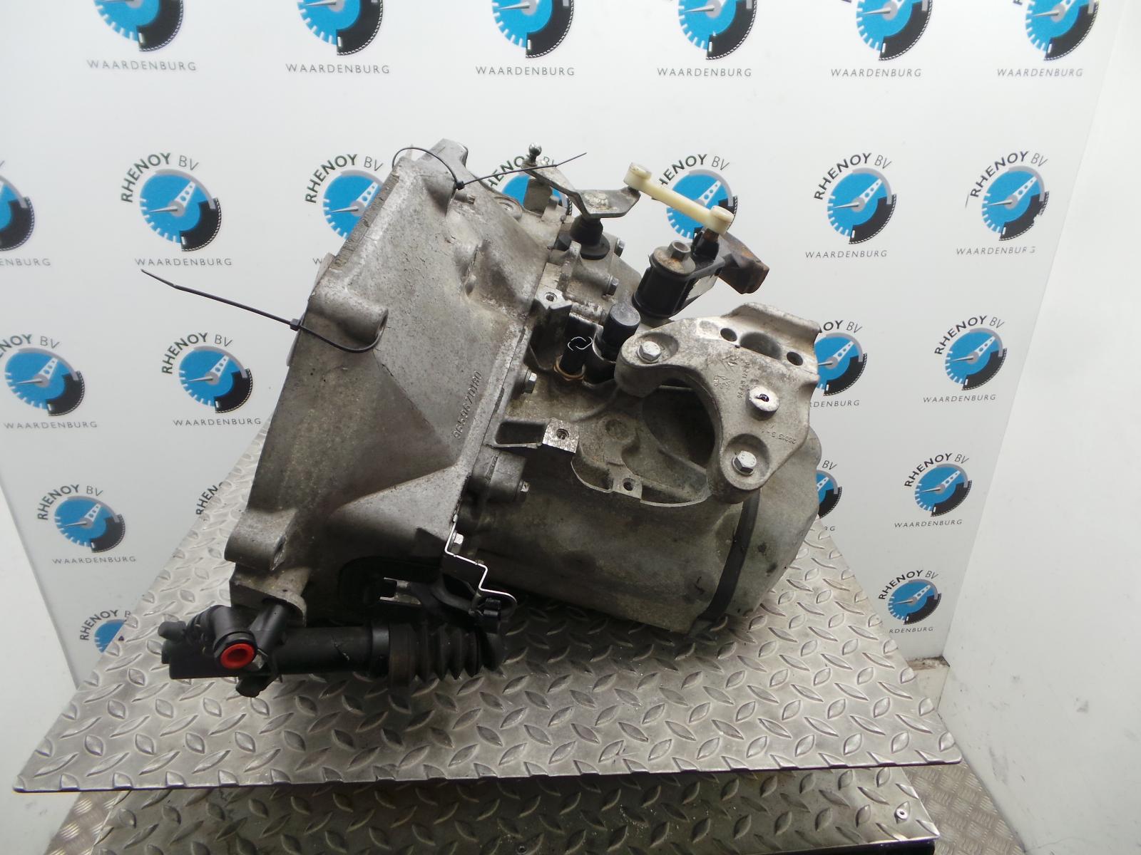 2013 PEUGEOT 208 TRANSMISSIE / VERSNELLINGSBAK View Auto part TRANSMISSIE / VERSNELLINGSBAK PEUGEOT 208 2013