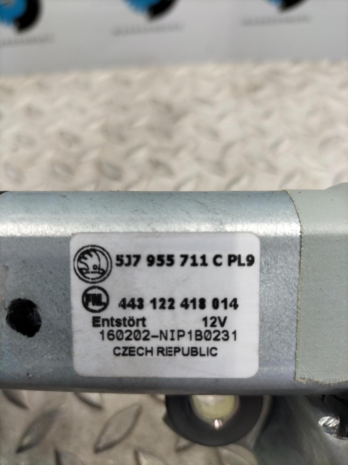 View Auto part Wiper Motor Rear SKODA YETI 2016