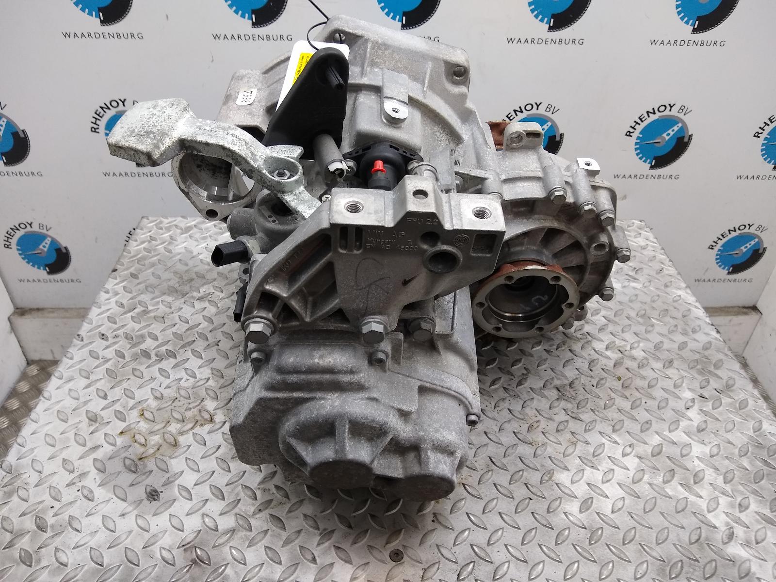 2016 VOLKSWAGEN BEETLE TRANSMISSIE / VERSNELLINGSBAK View Auto part TRANSMISSIE / VERSNELLINGSBAK VOLKSWAGEN BEETLE 2016