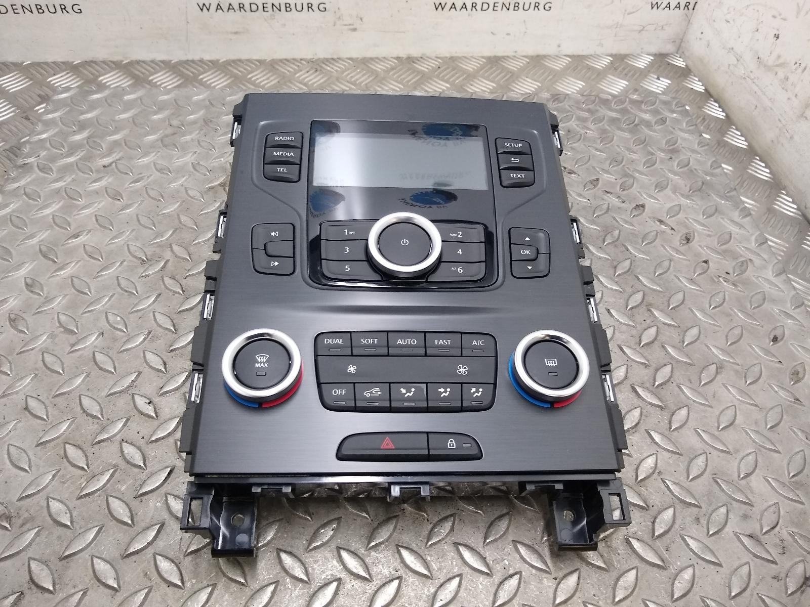 Bekijk Auto-onderdeel RADIO RENAULT KOLEOS 2018