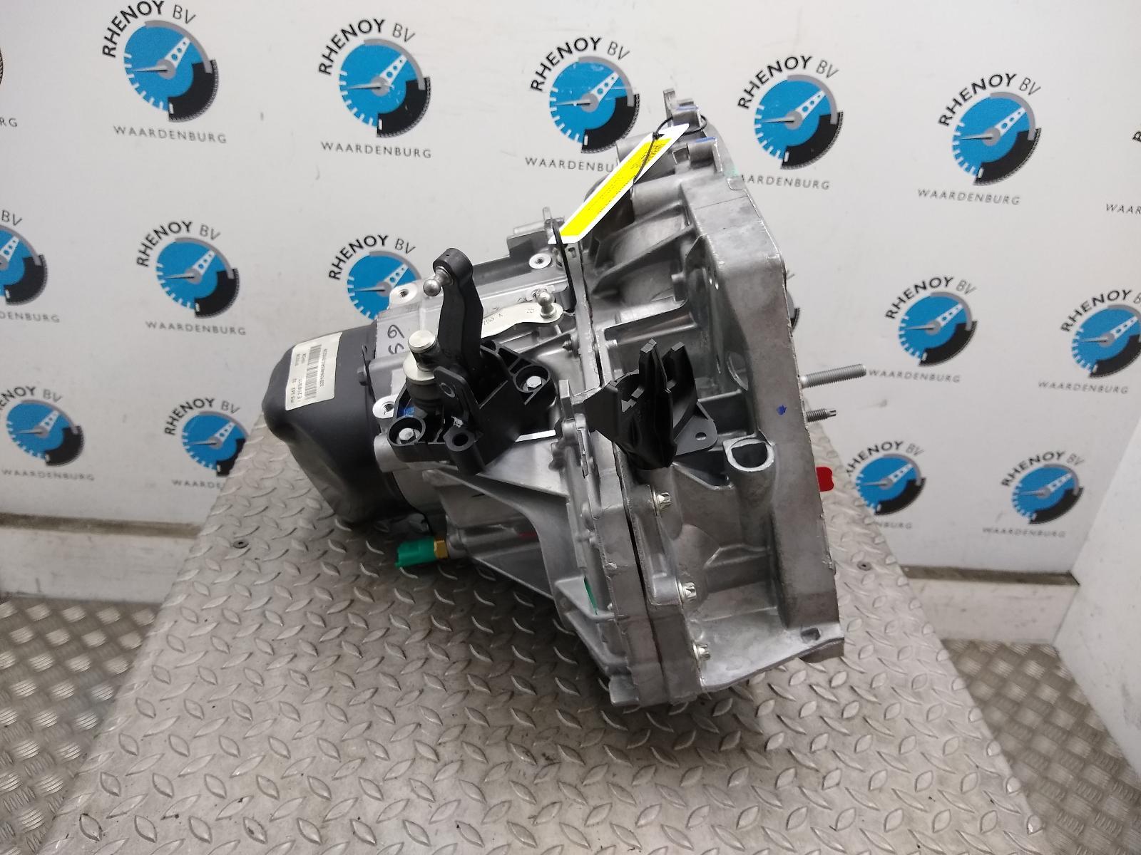 View Auto part TRANSMISSIE / VERSNELLINGSBAK RENAULT FLUENCE 2014
