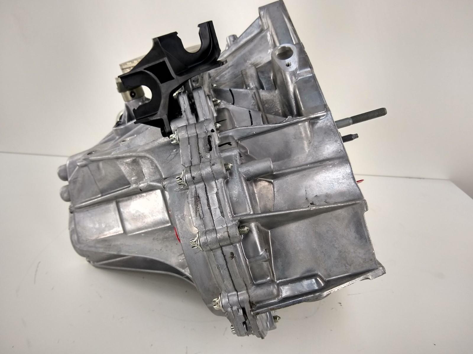 2015 DACIA DUSTER TRANSMISSIE / VERSNELLINGSBAK View Auto part TRANSMISSIE / VERSNELLINGSBAK DACIA DUSTER 2015