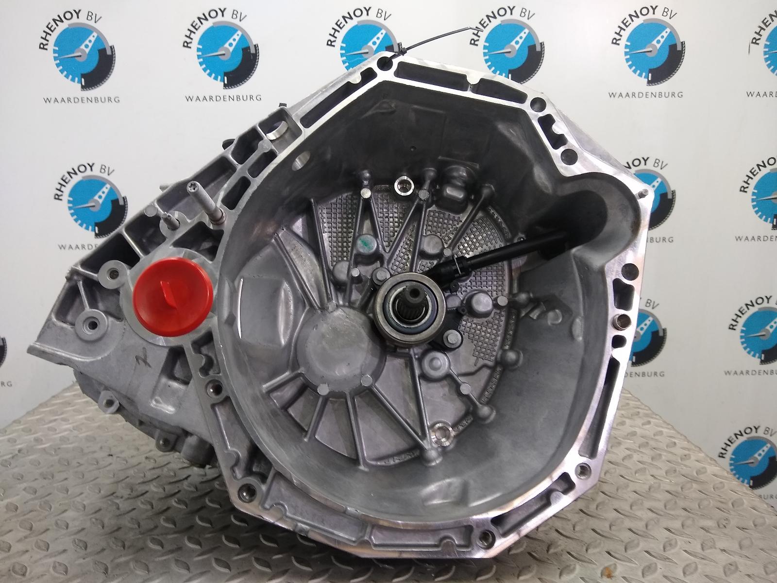 2015 DACIA DUSTER TRANSMISSIE / VERSNELLINGSBAK View Auto part TRANSMISSIE / VERSNELLINGSBAK DACIA DUSTER 2015