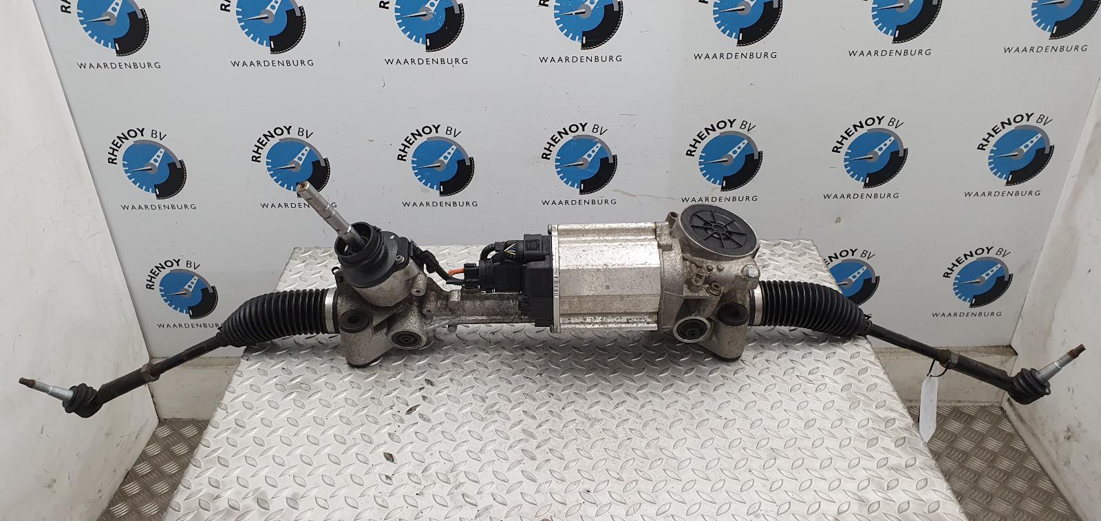 Bekijk Auto-onderdeel STUURHUIS OPEL / VAUXHALL ASTRA 2011
