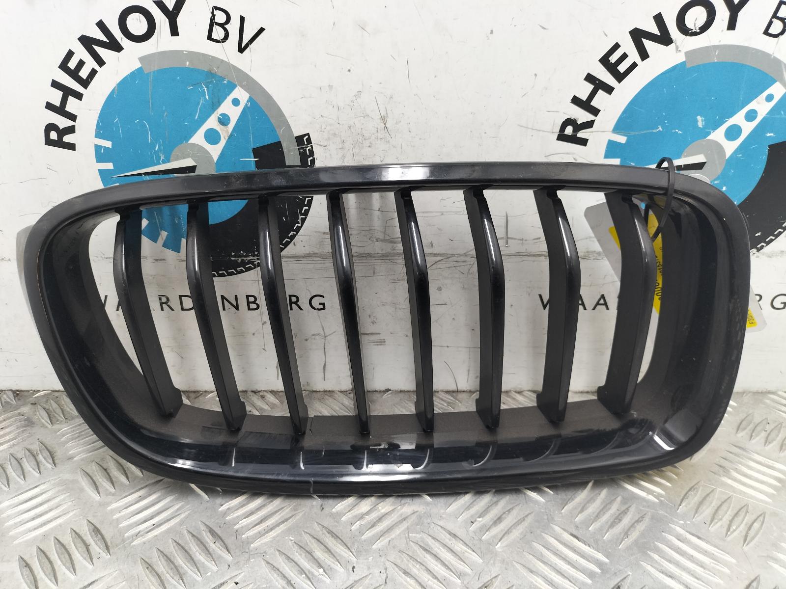 Bekijk Auto-onderdeel GRILLE BMW 3 SERIES 2012