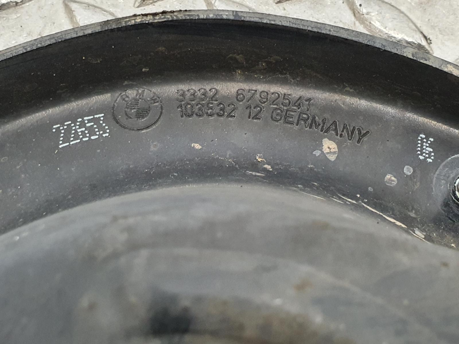 2012 BMW 3 SERIES DRAAGARM ONDER LA View Auto part DRAAGARM ONDER LA BMW 3 SERIES 2012