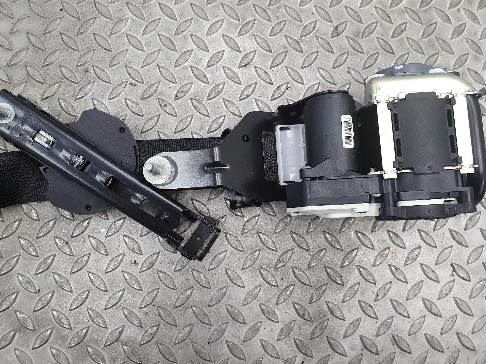 2013 MERCEDES E CLASS AIRBAG SET View Auto part AIRBAG SET MERCEDES E CLASS 2013