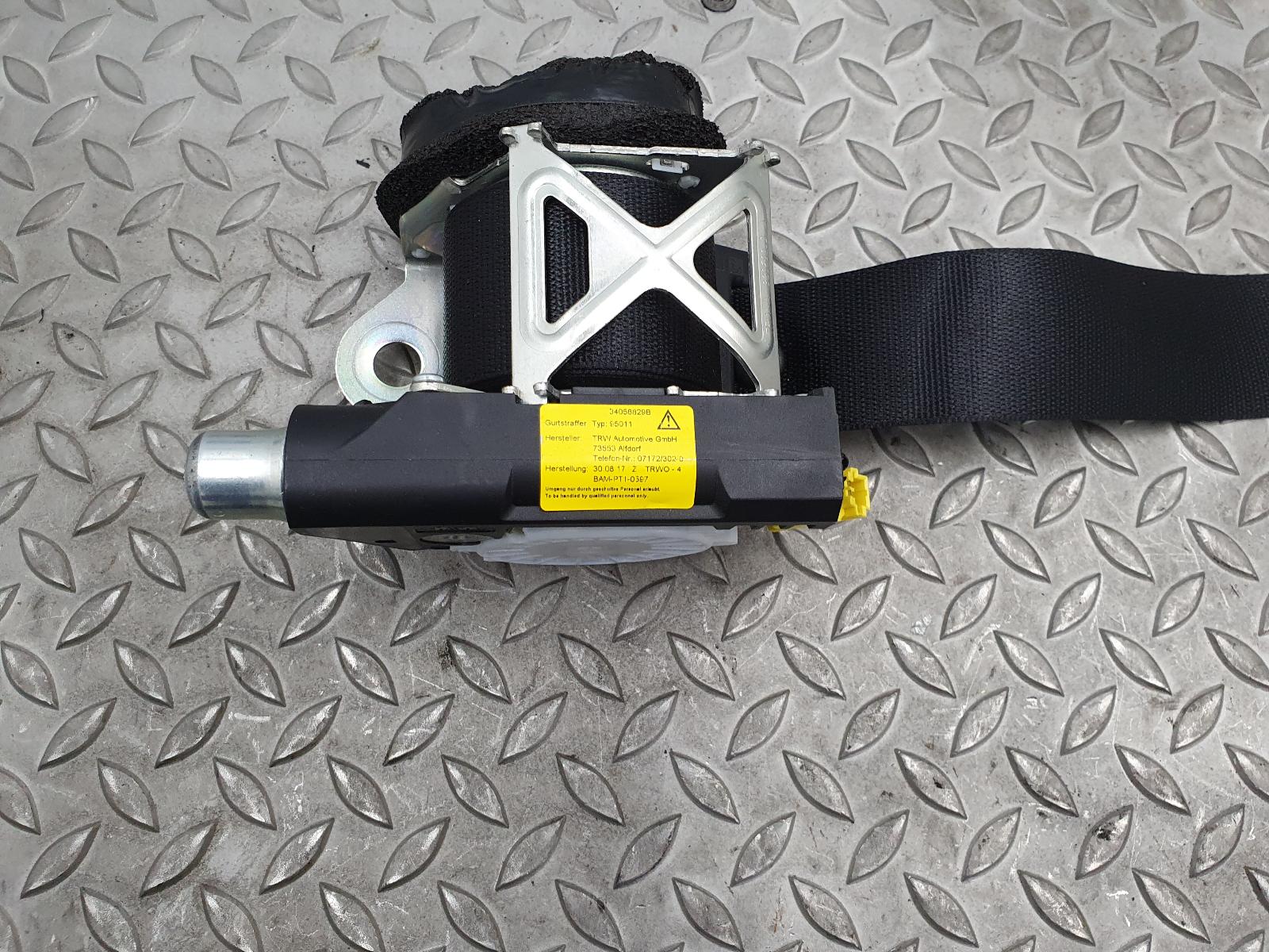 2013 MERCEDES E CLASS AIRBAG SET View Auto part AIRBAG SET MERCEDES E CLASS 2013