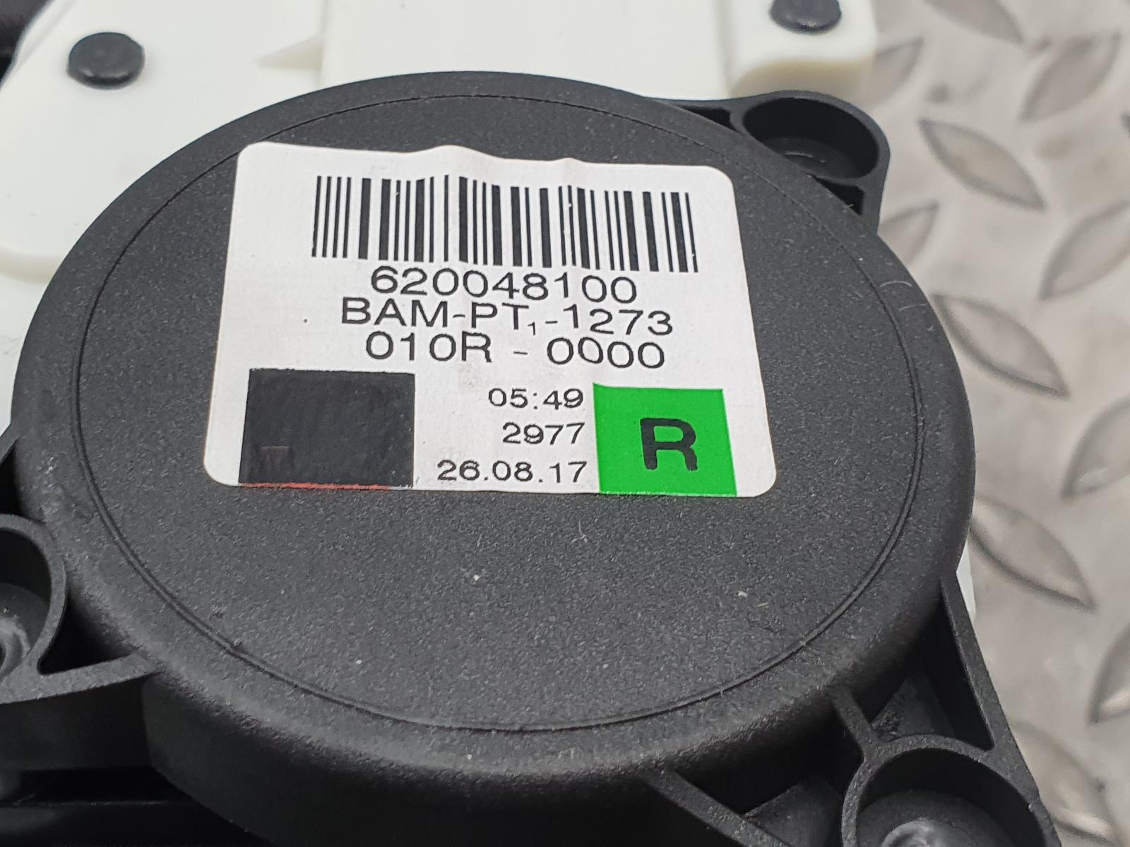 2013 MERCEDES E CLASS AIRBAG SET View Auto part AIRBAG SET MERCEDES E CLASS 2013