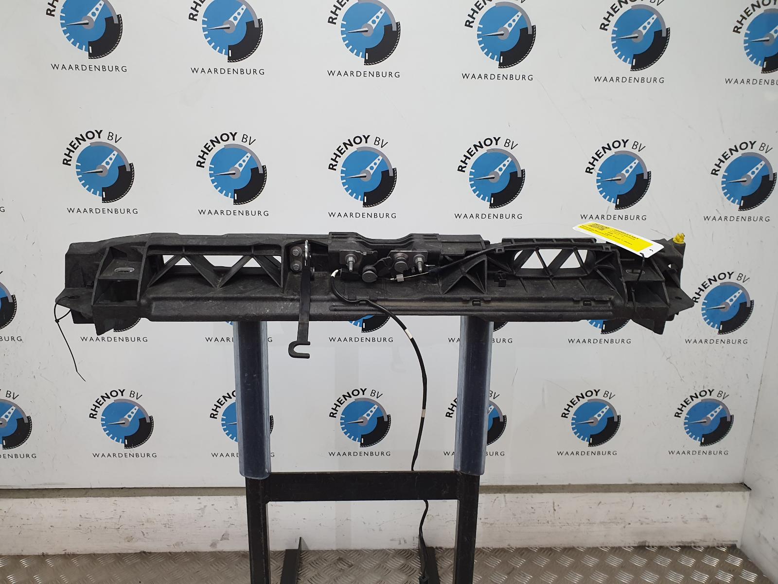 Bekijk Auto-onderdeel VOORFRONT PEUGEOT 308 2019