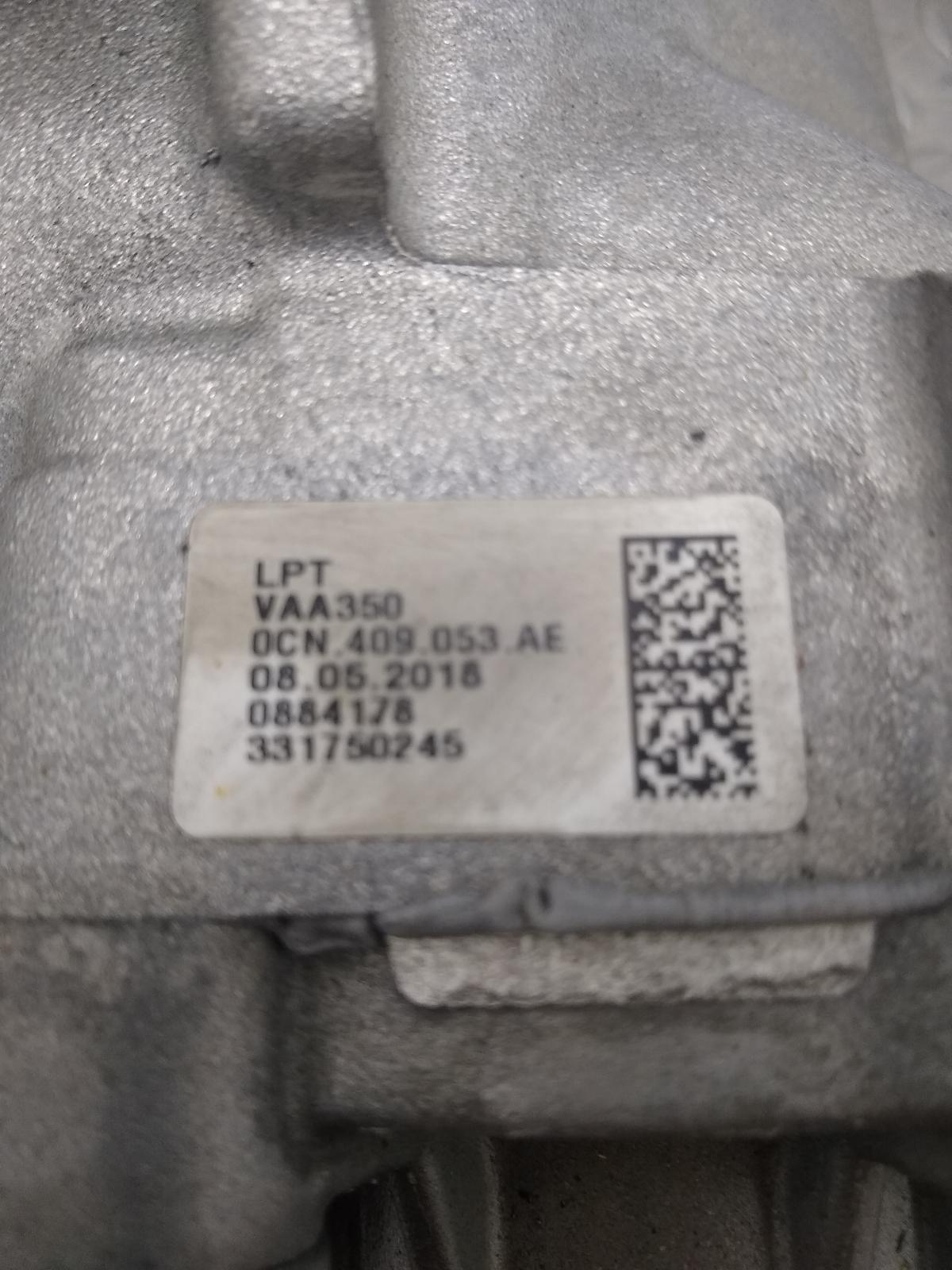 View Auto part TUSSENBAK VOLKSWAGEN GOLF 2019