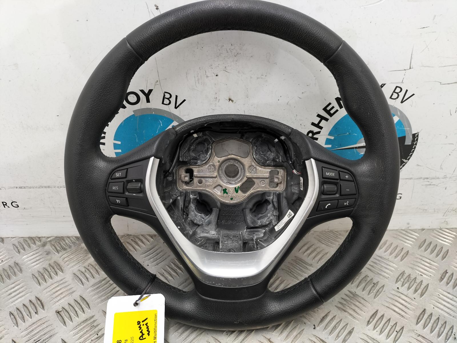 2013 BMW 1 SERIES STUURWIEL View Auto part STUURWIEL BMW 1 SERIES 2013