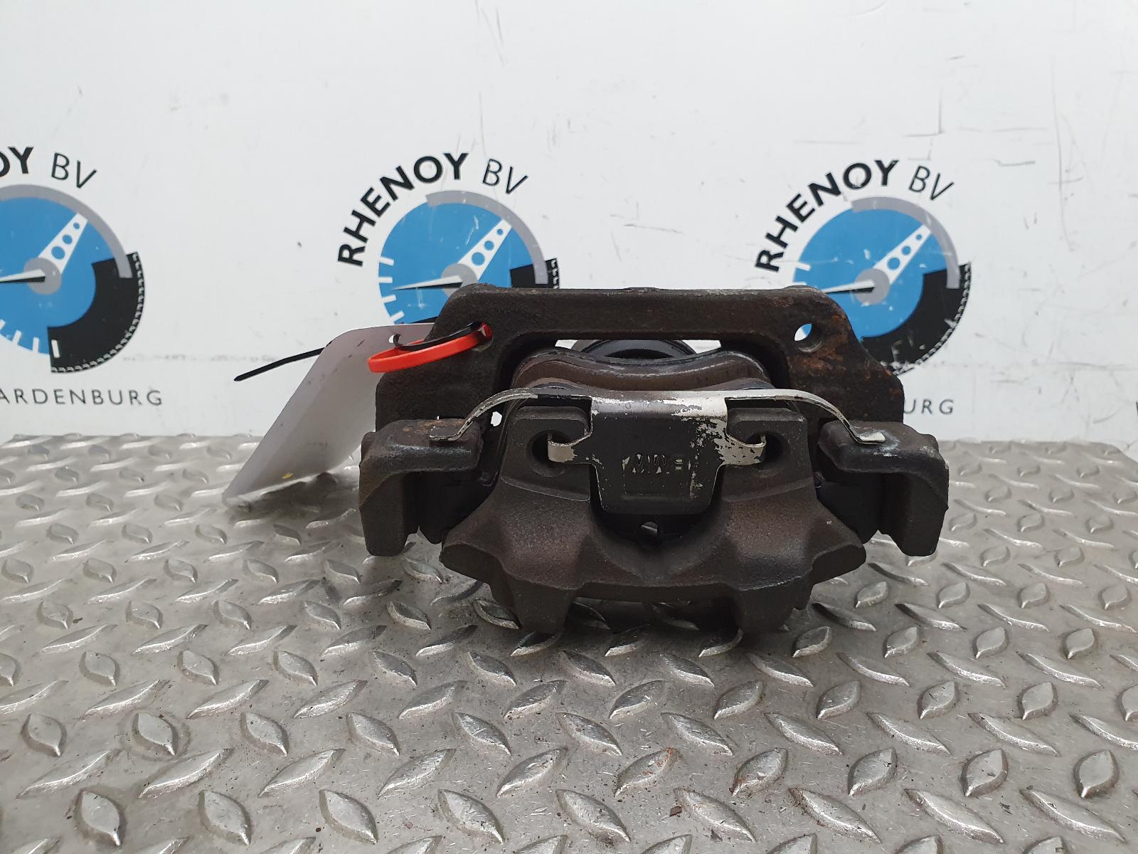 Bekijk Auto-onderdeel REM KLAUW BMW 1 SERIES 2013