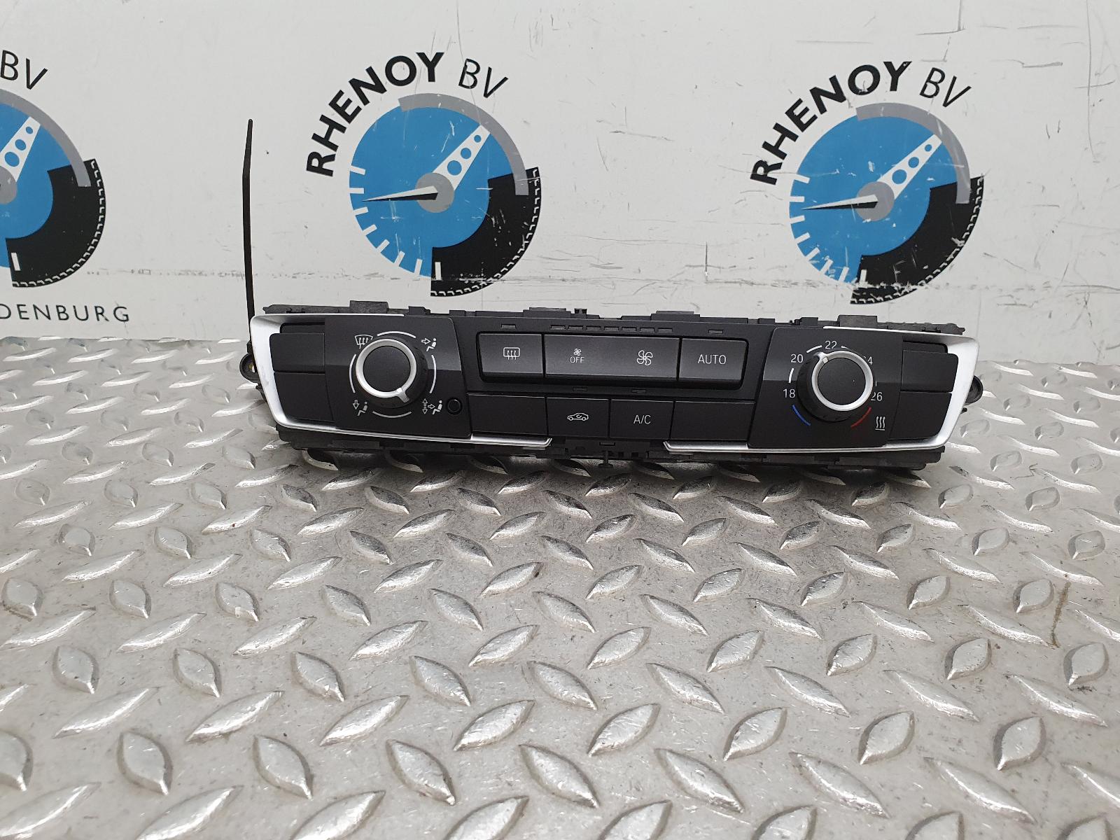 Bekijk Auto-onderdeel KACHEL BEDIENINGSPANEEL BMW 2 SERIES 2020