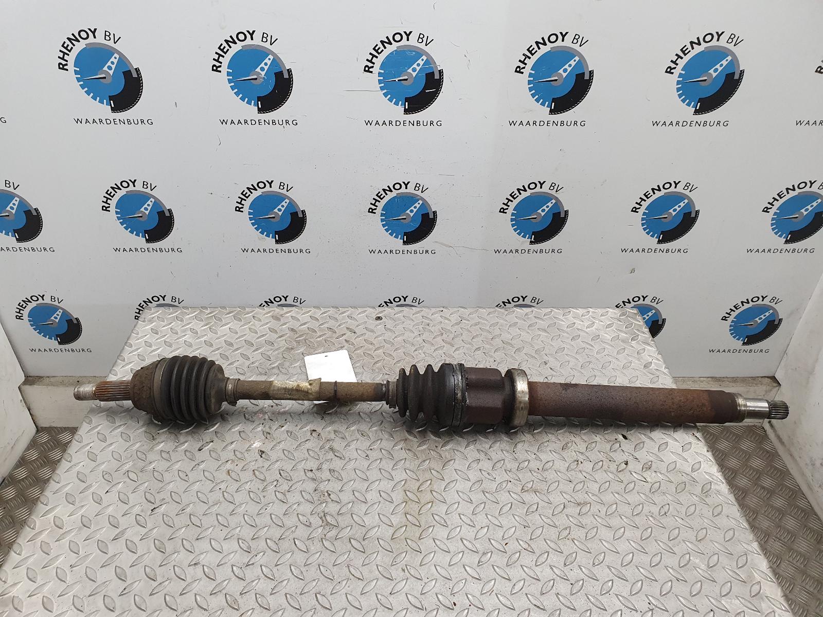 Bekijk Auto-onderdeel AANDRIJFAS R FORD FIESTA 2009