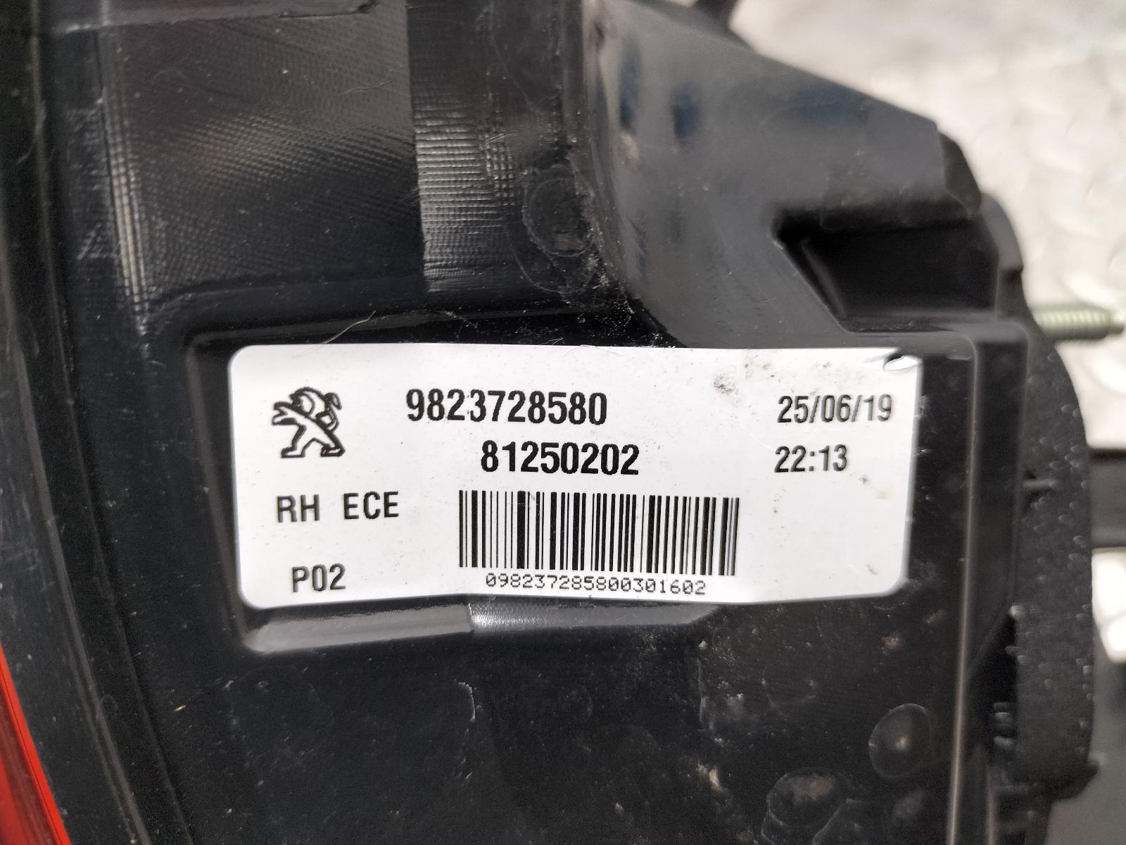 View Auto part ACHTERLICHT R PEUGEOT 308 2019