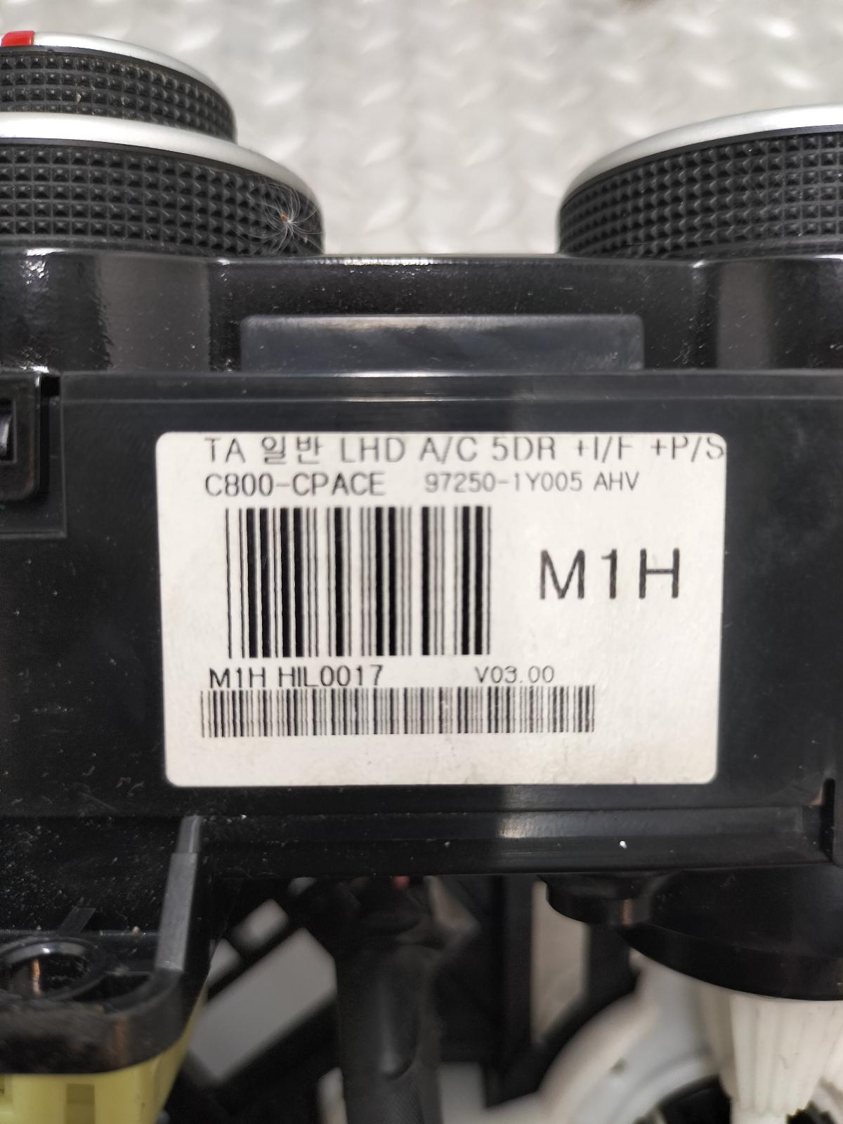 2013 KIA PICANTO KACHEL BEDIENINGSPANEEL View Auto part KACHEL BEDIENINGSPANEEL KIA PICANTO 2013
