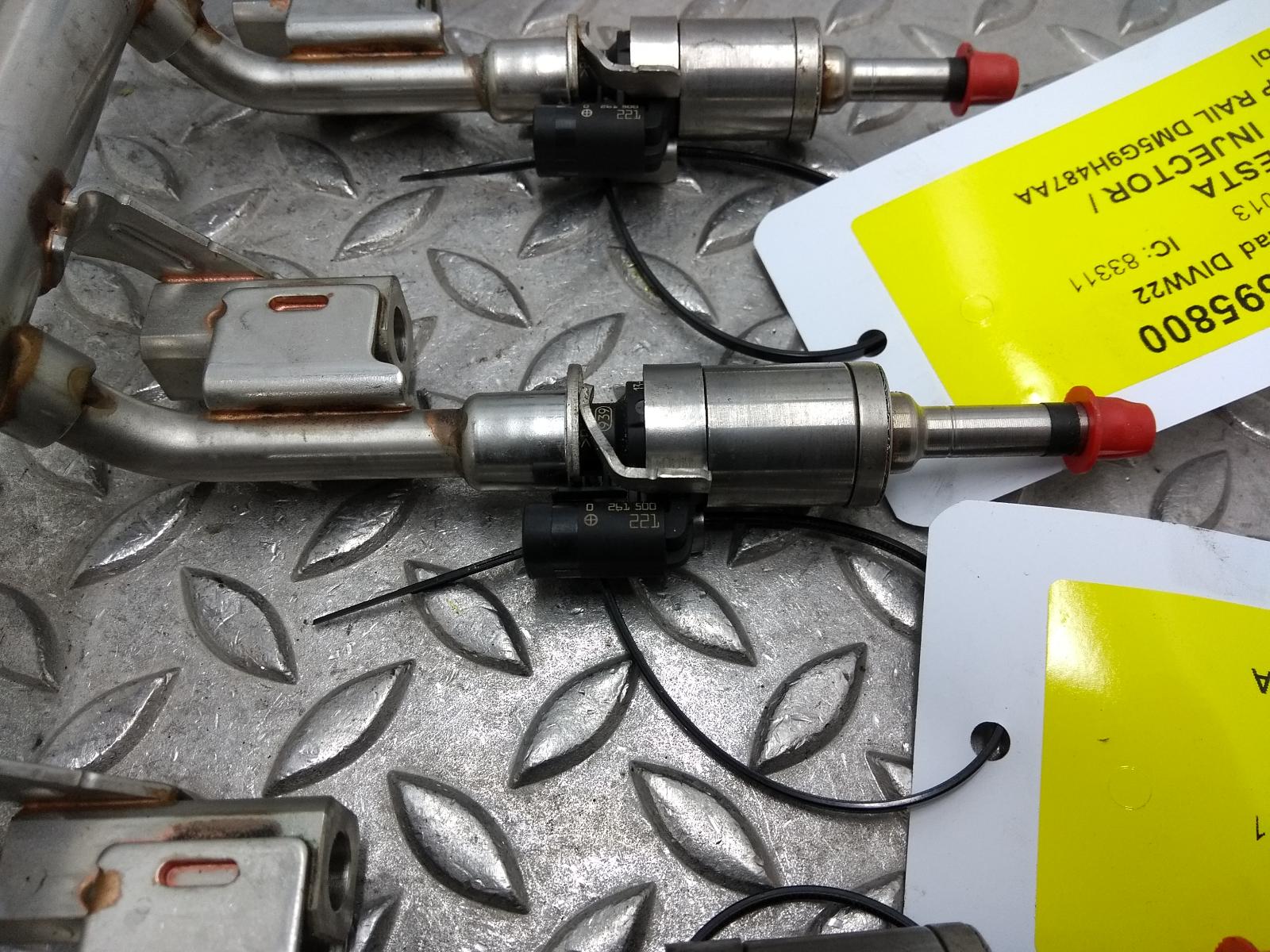 Bekijk Auto-onderdeel BRANDSTOF INJECTOR / VERSTUIVER FORD FIESTA 2013