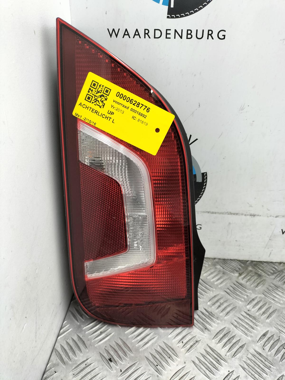 Bekijk Auto-onderdeel ACHTERLICHT L VOLKSWAGEN UP 2013