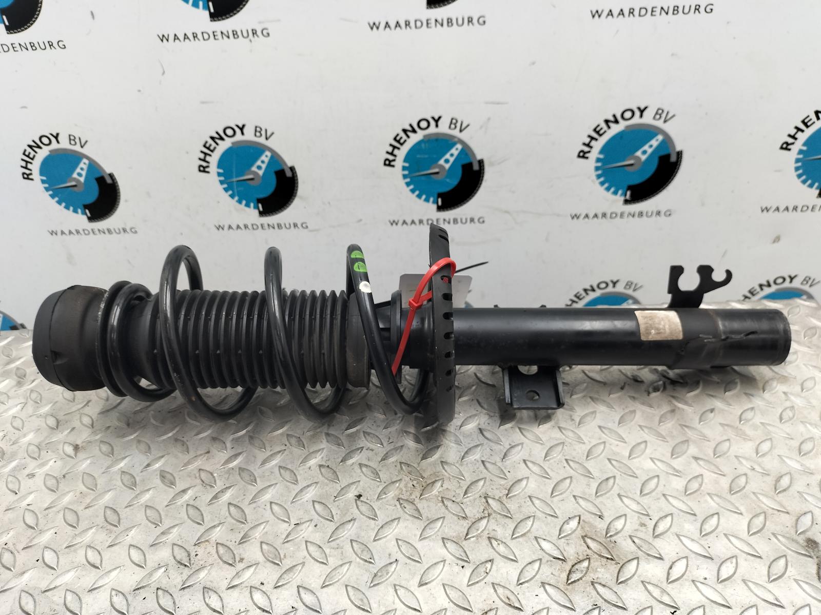 Bekijk Auto-onderdeel VEERPOOT / SCHOKBREKER RV VOLKSWAGEN UP 2013