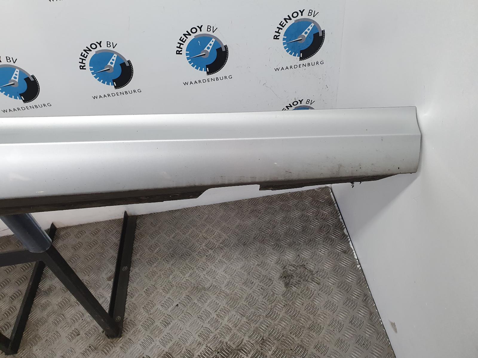 2009 BMW 3 SERIES SPOILER / SKIRT ZIJKANT View Auto part SPOILER / SKIRT ZIJKANT BMW 3 SERIES 2009