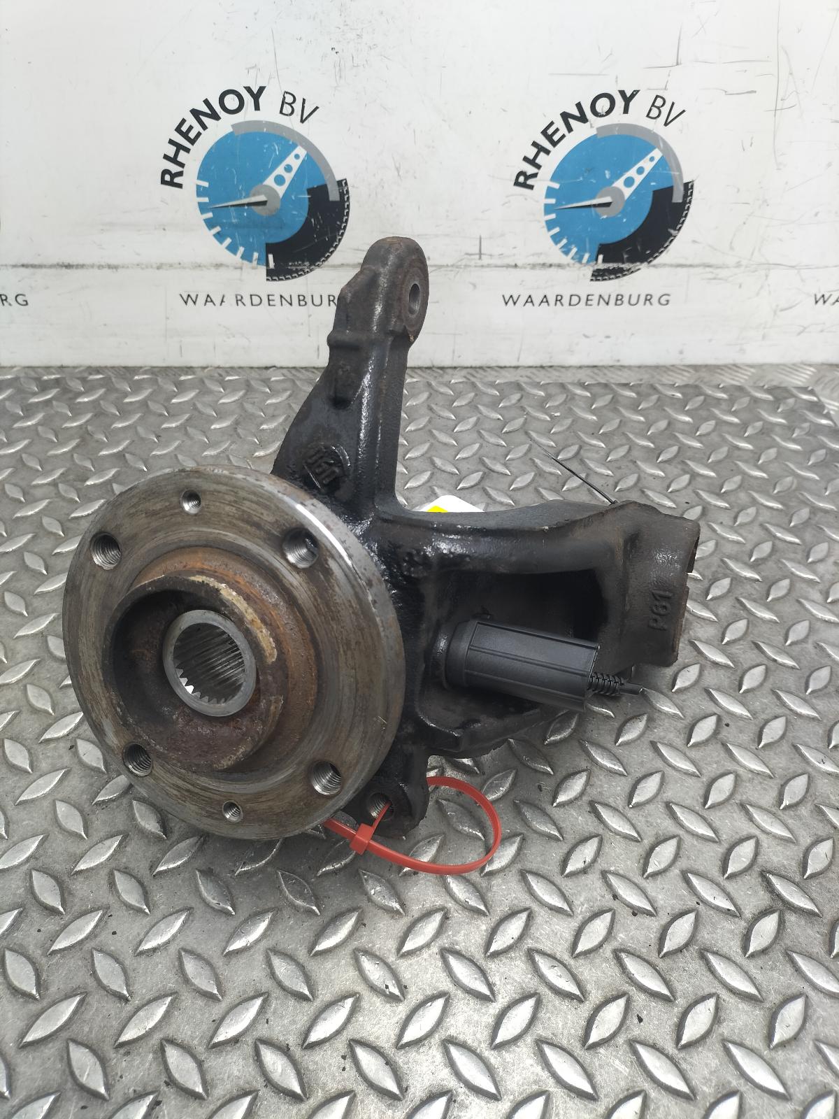 Bekijk Auto-onderdeel FUSEE RV PEUGEOT 2008 2017