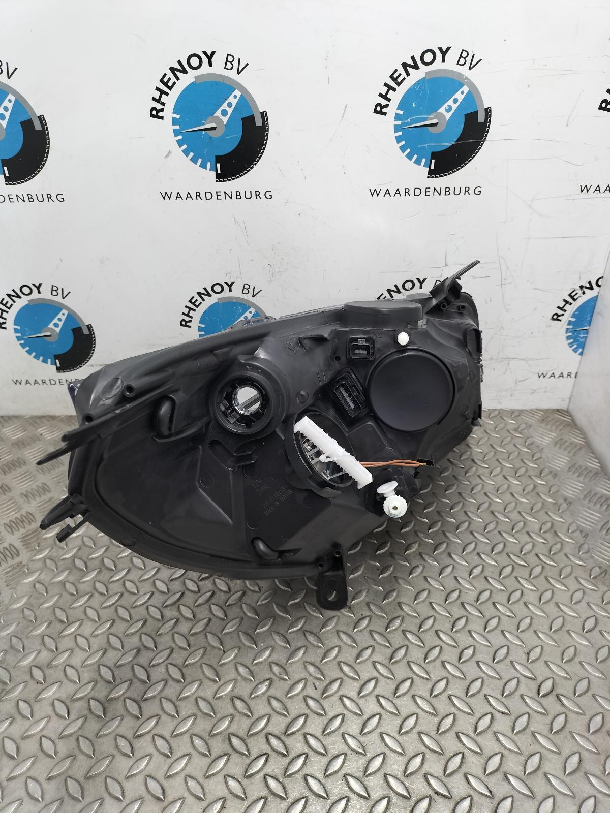 2015 RENAULT CLIO KOPLAMP L View Auto part KOPLAMP L RENAULT CLIO 2015