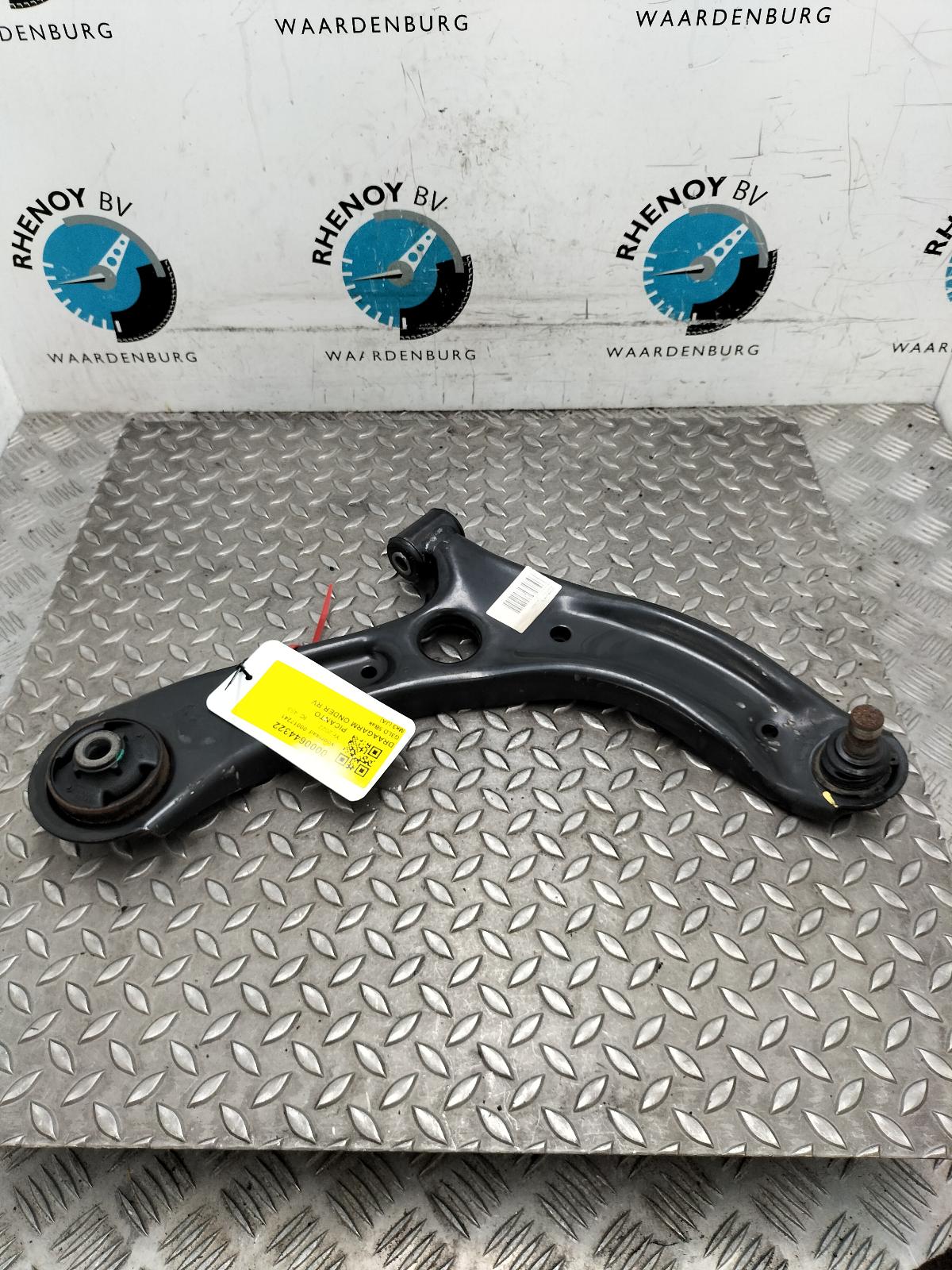 View Auto part RF Lower Control Arm KIA PICANTO 2022