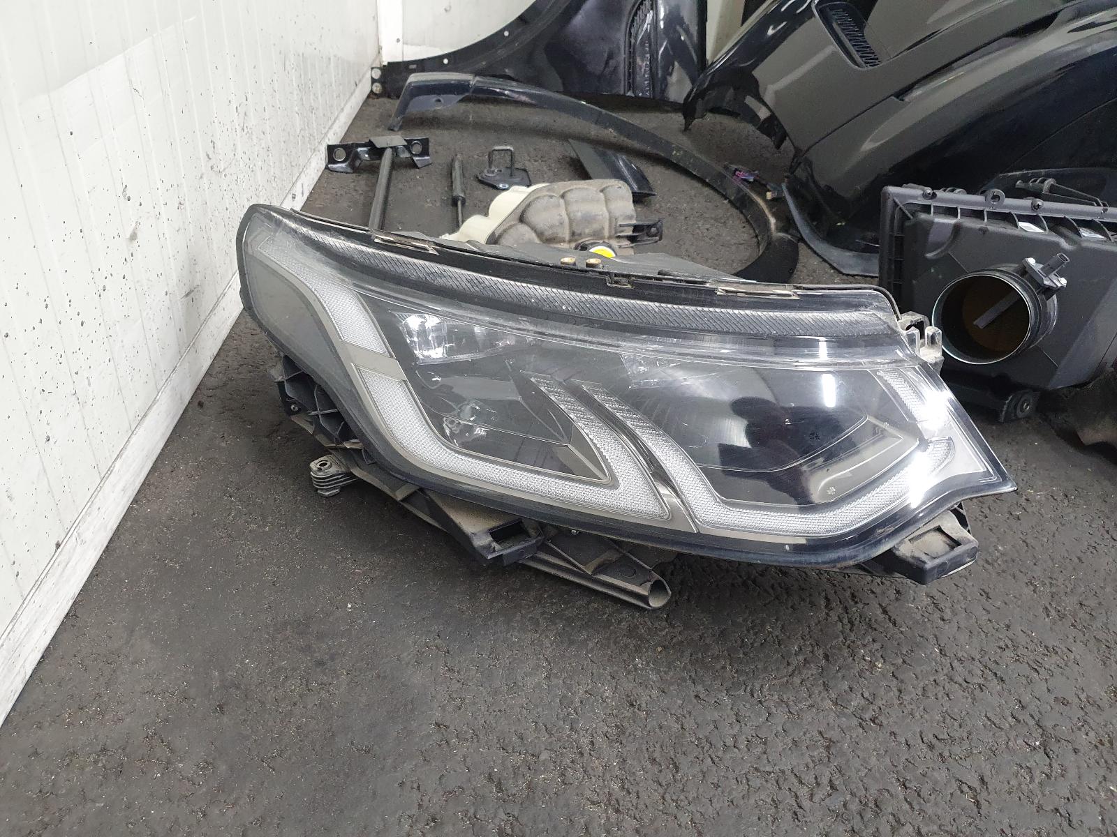 2019 LAND ROVER DISCOVERY SPORT VOORKOP COMPLEET View Auto part VOORKOP COMPLEET LAND ROVER DISCOVERY SPORT 2019