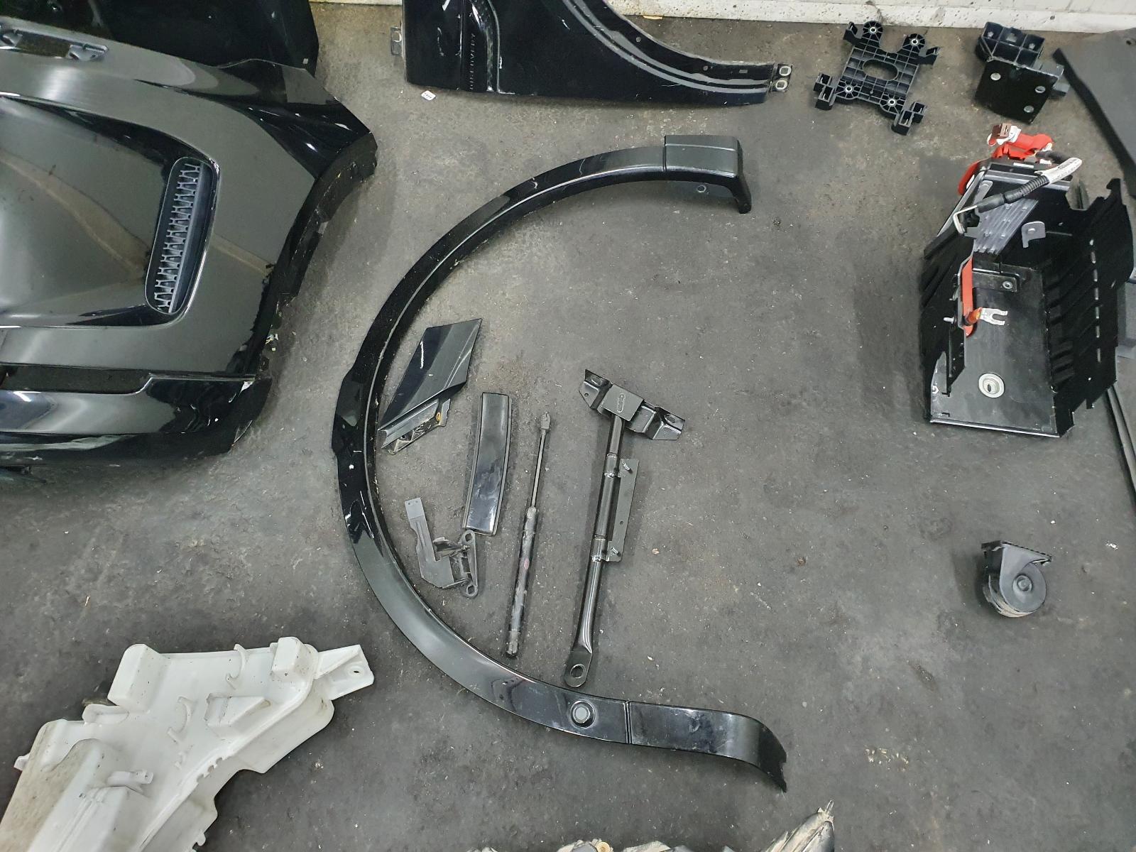 2019 LAND ROVER DISCOVERY SPORT VOORKOP COMPLEET View Auto part VOORKOP COMPLEET LAND ROVER DISCOVERY SPORT 2019