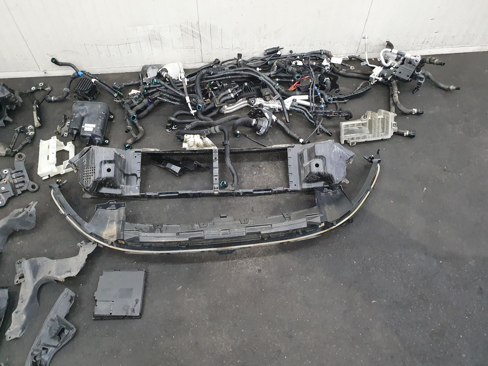 2019 LAND ROVER DISCOVERY SPORT VOORKOP COMPLEET View Auto part VOORKOP COMPLEET LAND ROVER DISCOVERY SPORT 2019