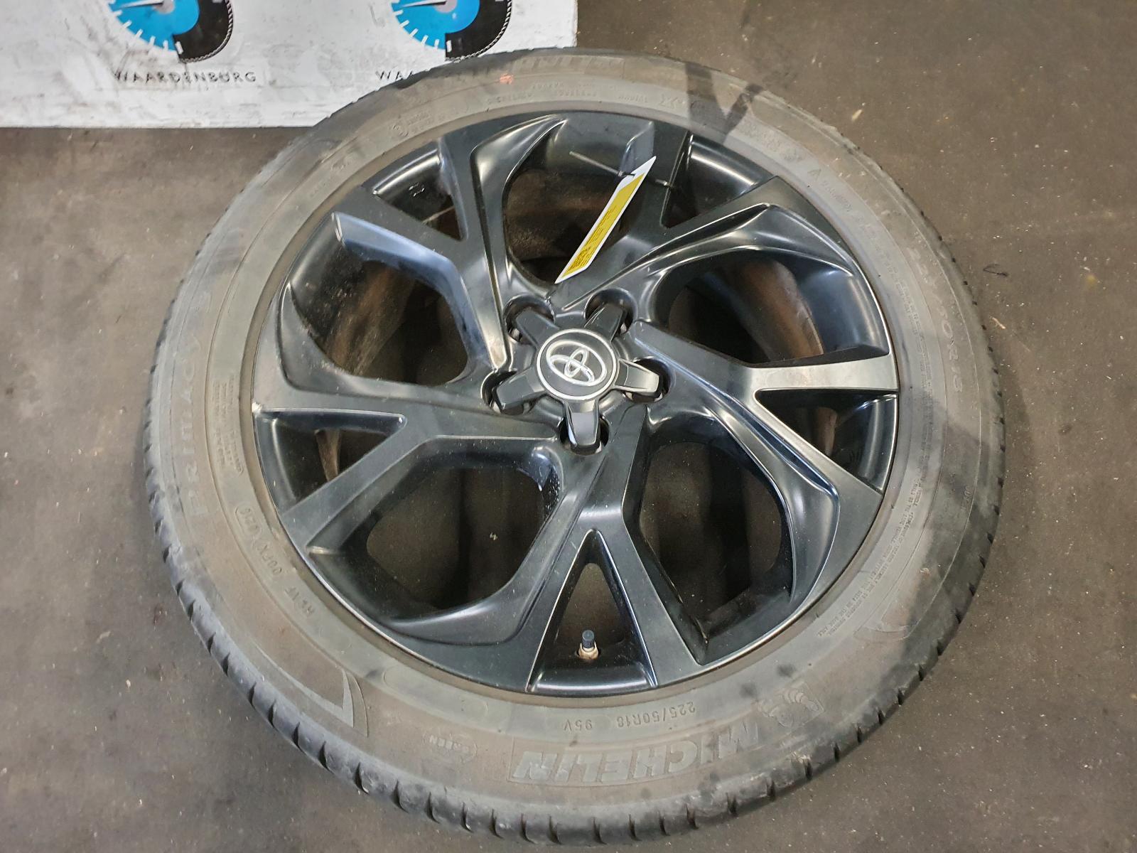 Bekijk Auto-onderdeel VELG TOYOTA C-HR 2018