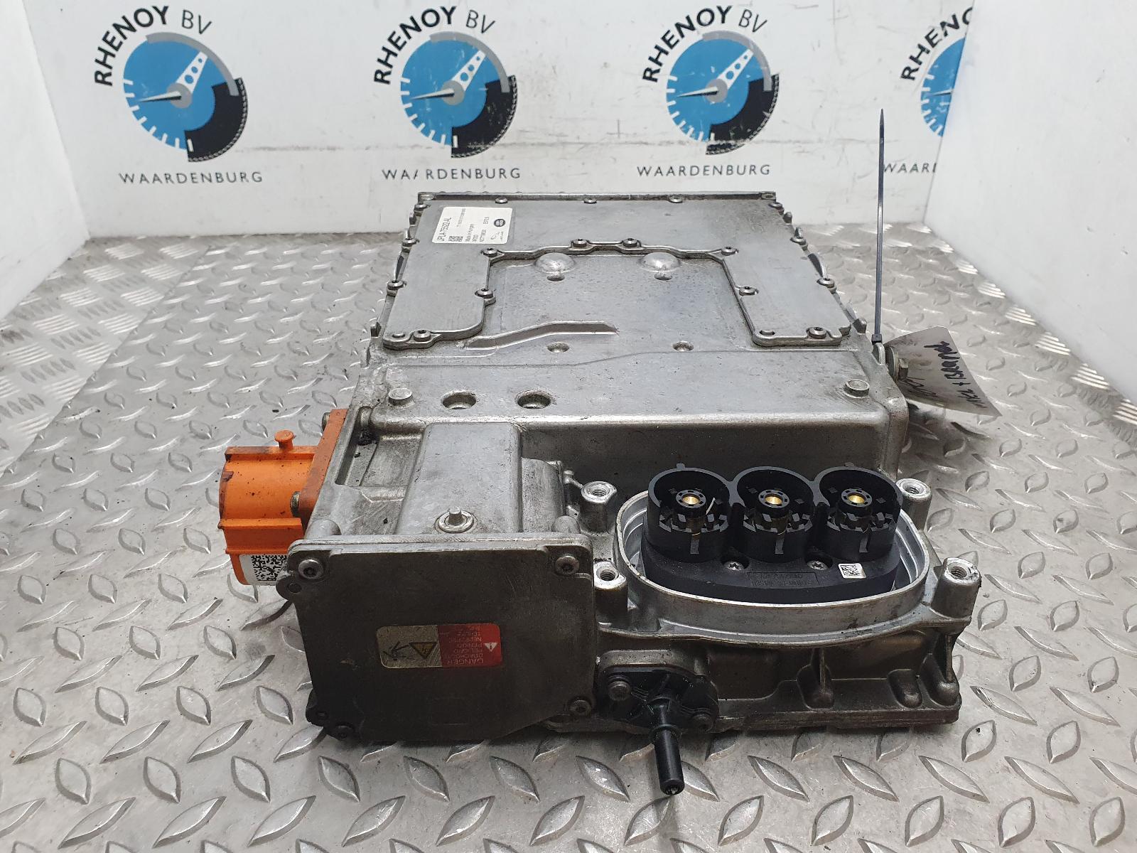 View Auto part EV / HYBRIDE ELEKTRONISCHE OMVORMER LAND ROVER RANGE ROVER SPORT 2022