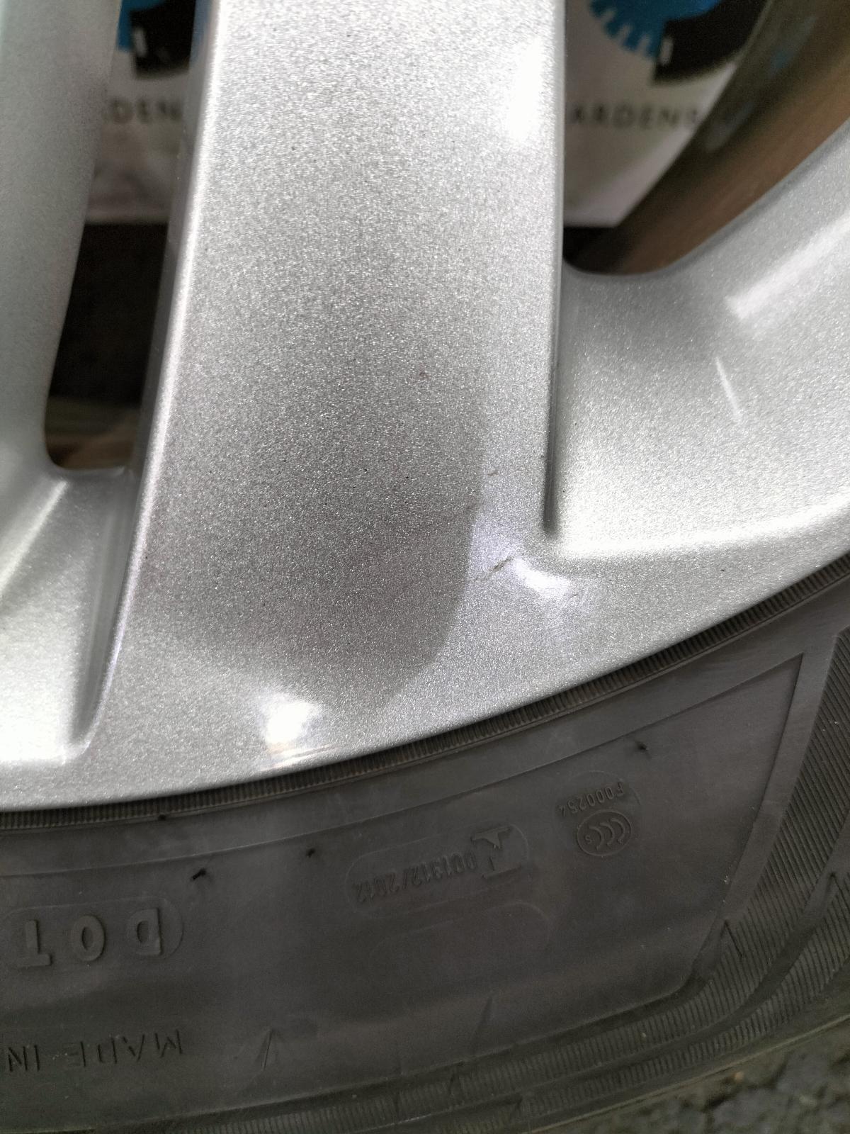 2020 LAND ROVER DISCOVERY SPORT VELGEN SET View Auto part VELGEN SET LAND ROVER DISCOVERY SPORT 2020