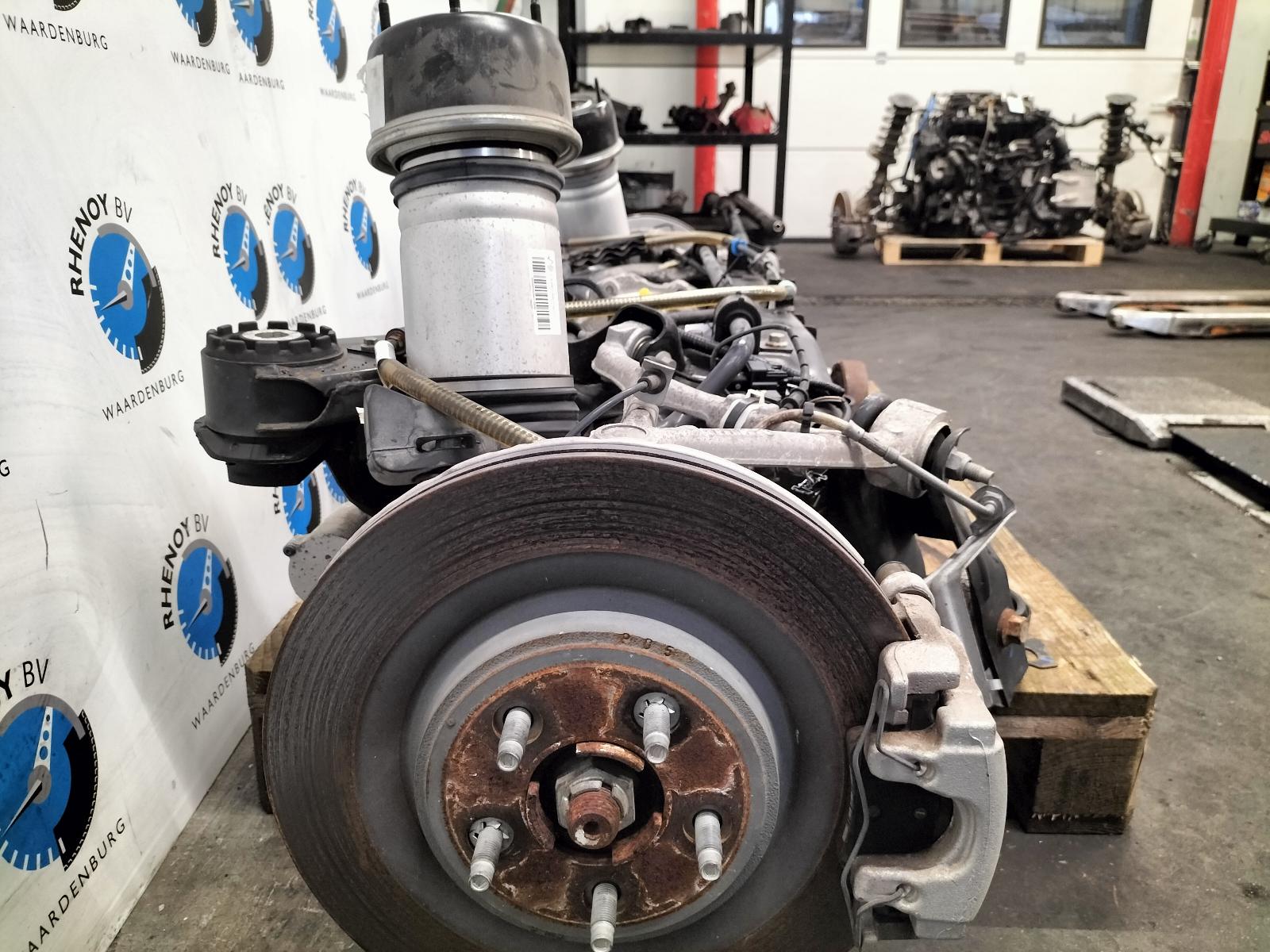 2015 JAGUAR XJ OPHANGING ACHTER COMPLEET View Auto part OPHANGING ACHTER COMPLEET JAGUAR XJ 2015