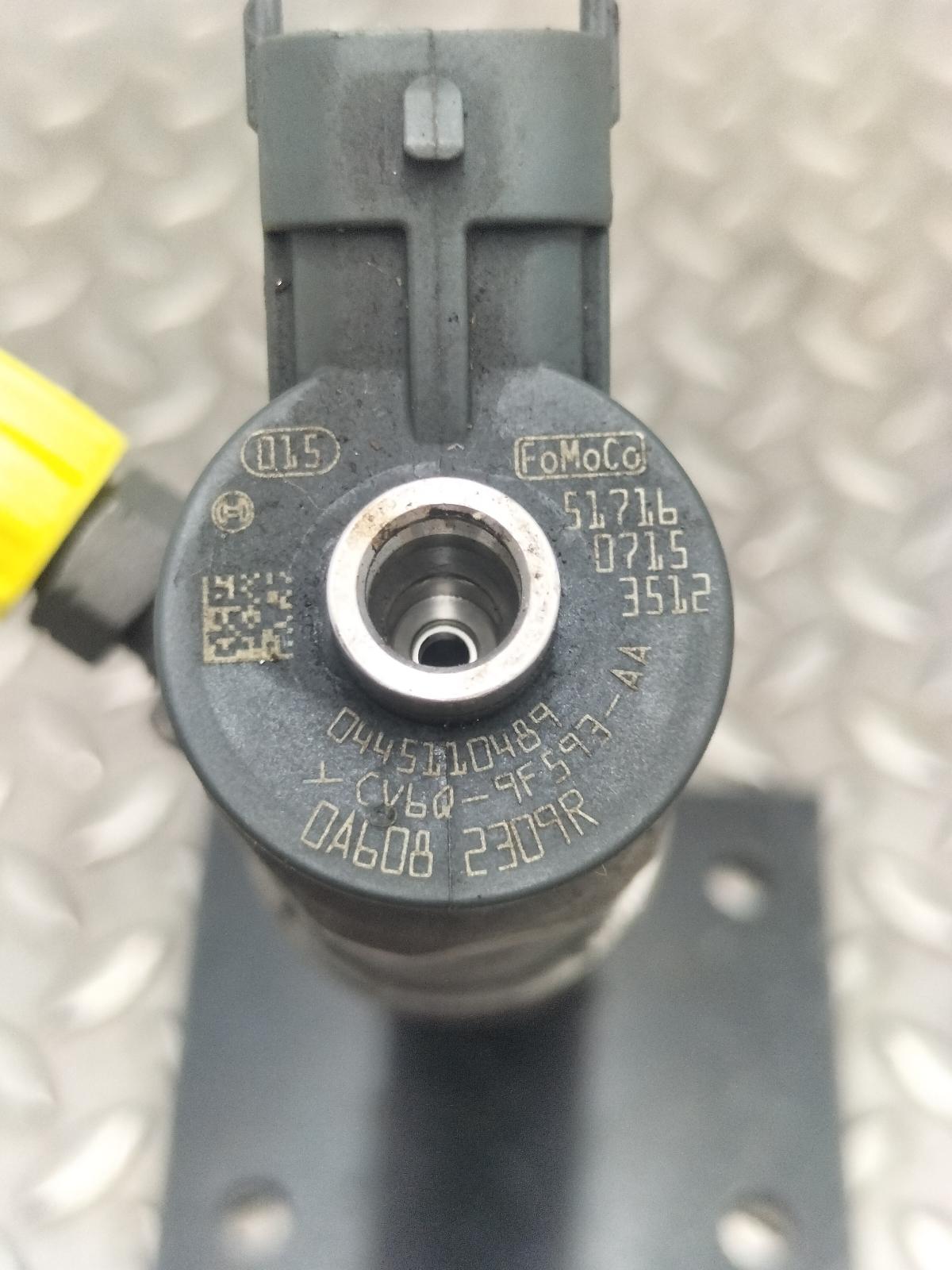 View Auto part BRANDSTOF INJECTOR / VERSTUIVER FORD FOCUS 2015